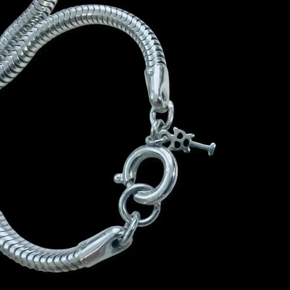 Crown Trifari | Vintage Snake Chain - Picture 2 of 4